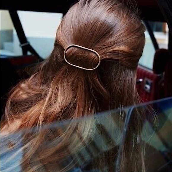 🔵𝟲𝟱%𝗢𝗙𝗙 𝗯𝘂𝗻𝗱𝗹𝗲𝘀 𝟯+🔵 NEW Large Oval Minimalist Barrette - Picture 4 of 9